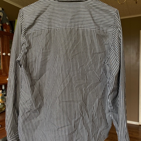 Fox croft Button down - Picture 2 of 4